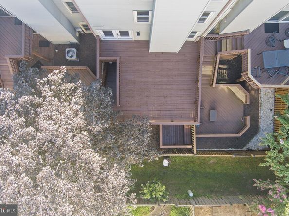 6540 River Tweed Lane, Alexandria VA 22312