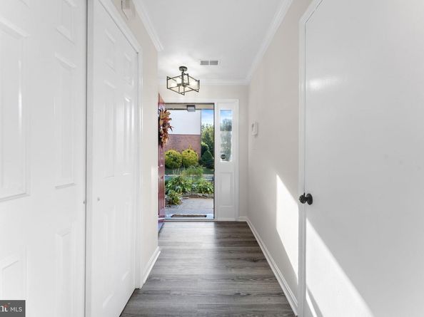 6540 River Tweed Lane, Alexandria VA 22312