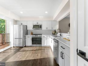 6540 River Tweed Lane, Alexandria VA 22312