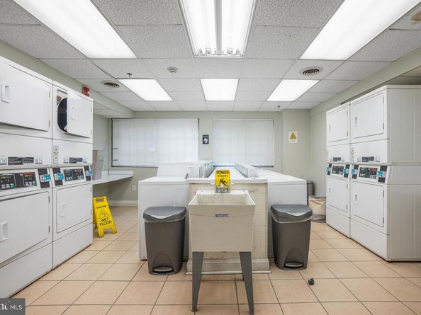 2101 Chestnut Street 705, Philadelphia PA 19103