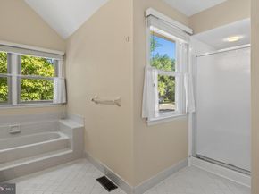 1569 Applewood Circle, Yardley PA 19067