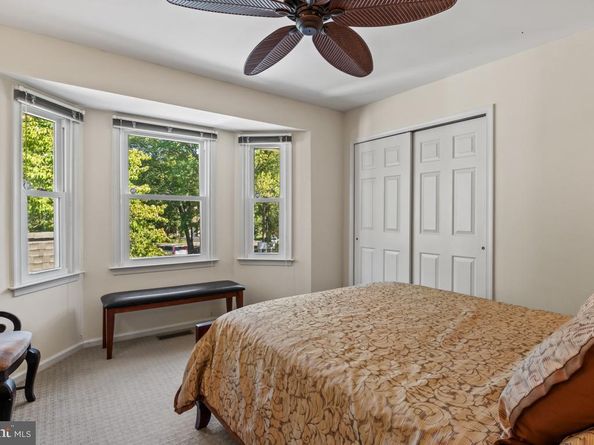 1569 Applewood Circle, Yardley PA 19067