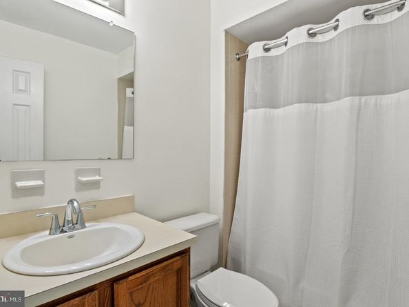 1569 Applewood Circle, Yardley PA 19067