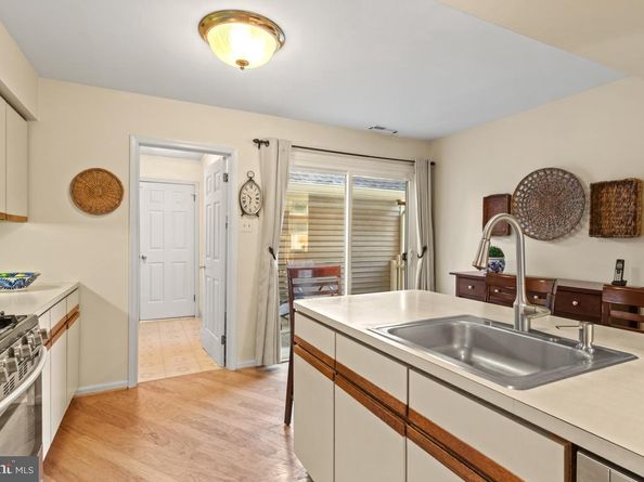 1569 Applewood Circle, Yardley PA 19067