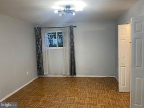 3750 Clarendon 221, Philadelphia PA 19114