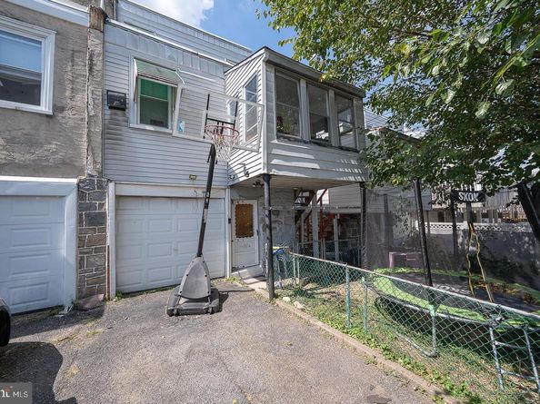 131 Westdale Road, Upper Darby PA 19082
