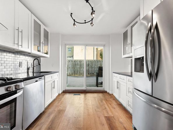 149 Pierce Street, Philadelphia PA 19148