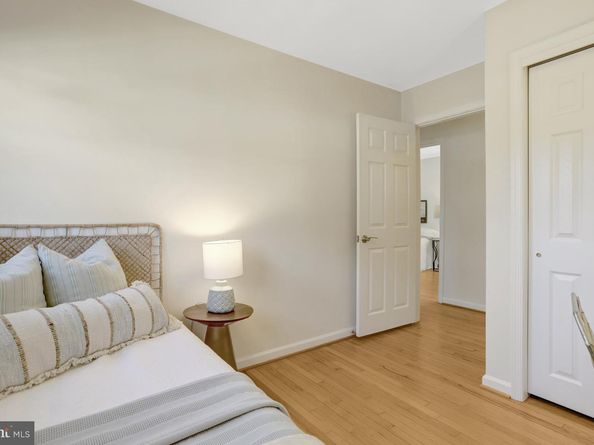 6086 9TH Road N, Arlington VA 22205