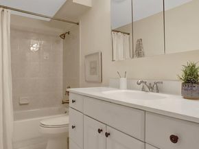 6086 9TH Road N, Arlington VA 22205