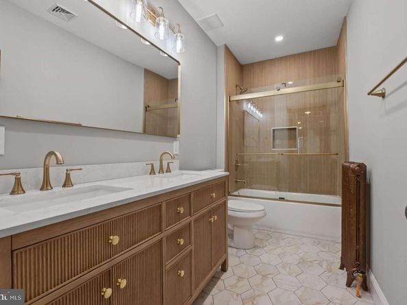 5304 Catharine Street, Philadelphia PA 19143