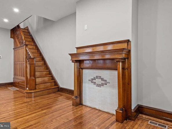 5304 Catharine Street, Philadelphia PA 19143