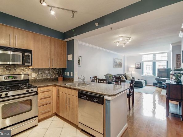 1021 N Garfield Street 611, Arlington VA 22201