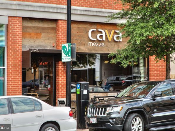 1021 N Garfield Street 611, Arlington VA 22201