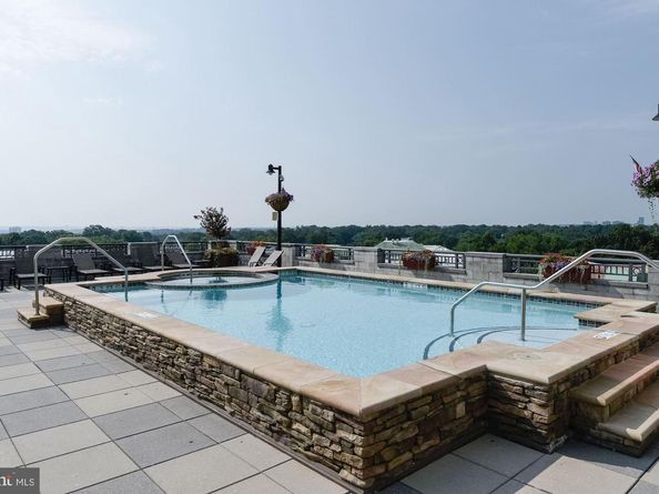 1021 N Garfield Street 611, Arlington VA 22201