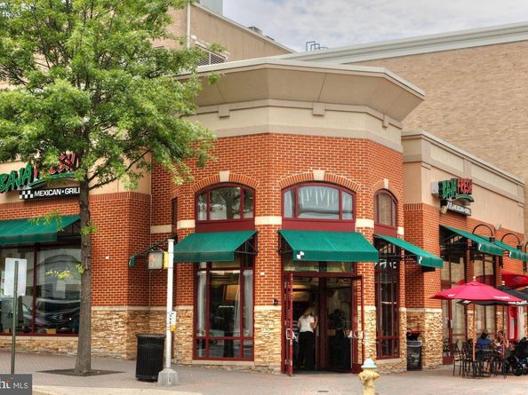 1021 N Garfield Street 611, Arlington VA 22201
