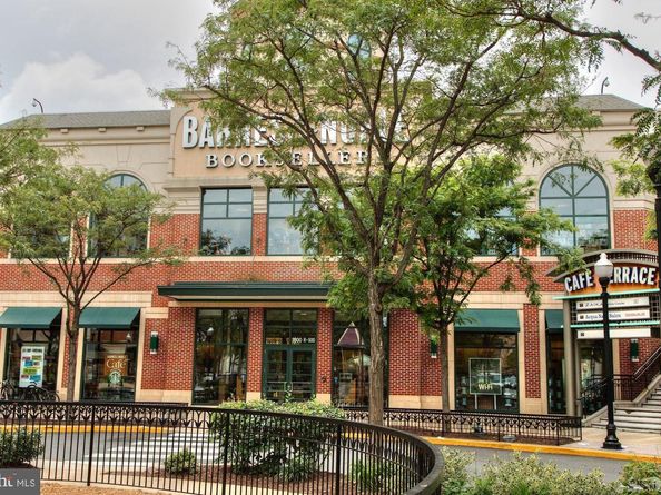 1021 N Garfield Street 611, Arlington VA 22201