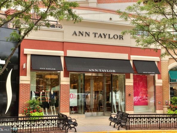 1021 N Garfield Street 611, Arlington VA 22201