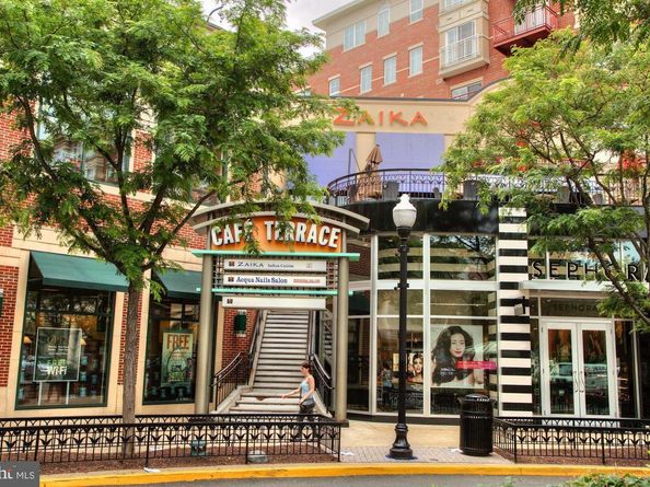 1021 N Garfield Street 611, Arlington VA 22201