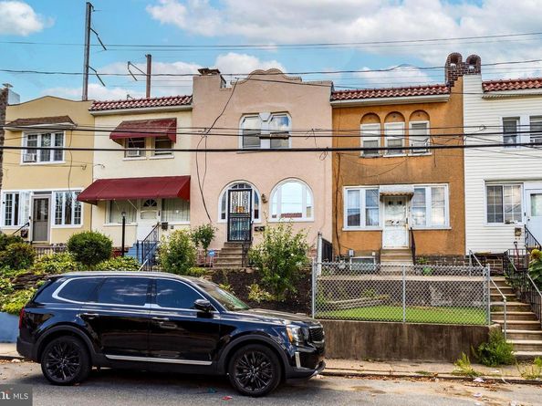 92 Springton Road, Upper Darby PA 19082