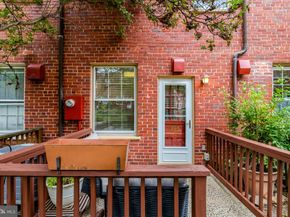 1500 S Barton Street 595, Arlington VA 22204