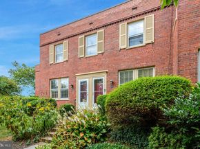 1500 S Barton Street 595, Arlington VA 22204