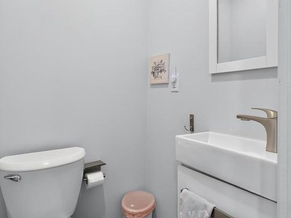 335 Hermitage Street B, Philadelphia PA 19128