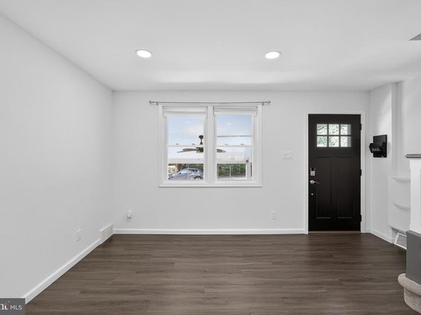 335 Hermitage Street B, Philadelphia PA 19128