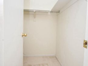122 Roberts Lane 400, Alexandria VA 22314