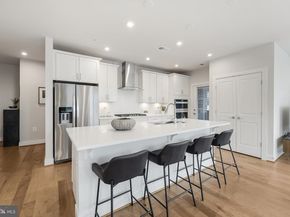 2320 Field Point Road 201, Herndon VA 20171