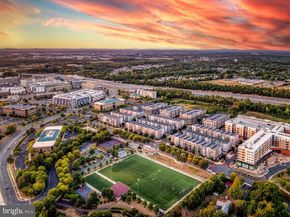 2320 Field Point Road 201, Herndon VA 20171
