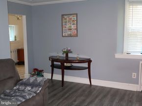107 W Glenolden Avenue, Glenolden PA 19036