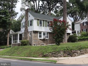 107 W Glenolden Avenue, Glenolden PA 19036