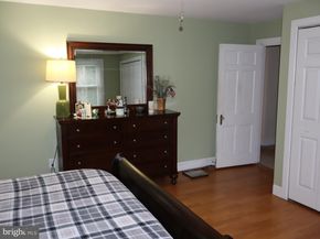 107 W Glenolden Avenue, Glenolden PA 19036