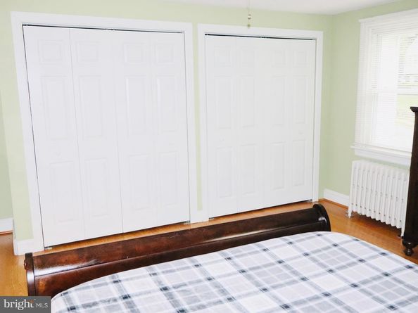 107 W Glenolden Avenue, Glenolden PA 19036