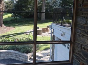 107 W Glenolden Avenue, Glenolden PA 19036