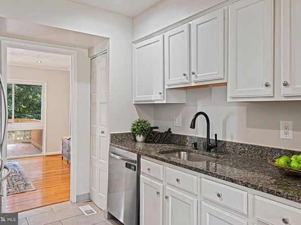 3052 Sugar Lane, Vienna VA 22181