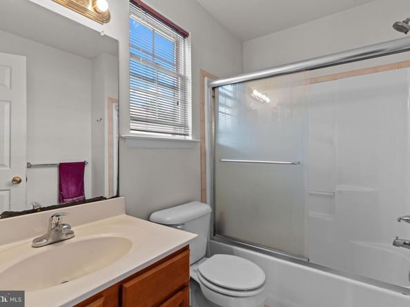 2710 Riverhouse Road, Philadelphia PA 19114