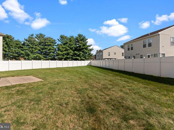 2710 Riverhouse Road, Philadelphia PA 19114