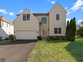 2710 Riverhouse Road, Philadelphia PA 19114