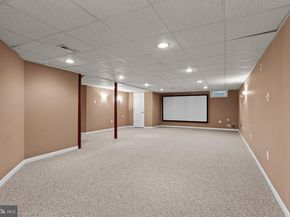 2710 Riverhouse Road, Philadelphia PA 19114
