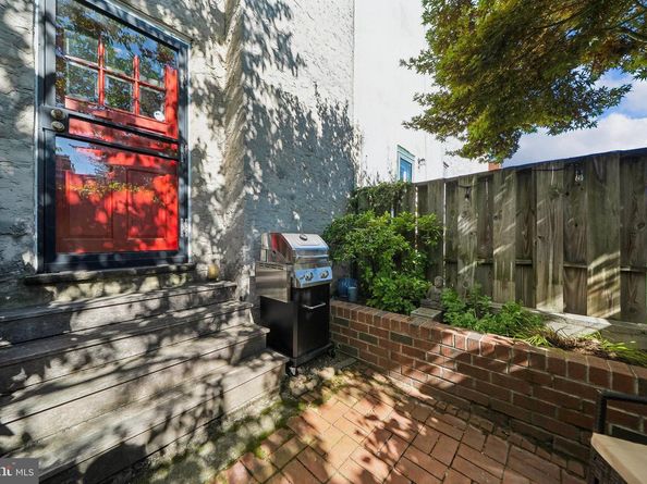 1134 Waverly Street 3, Philadelphia PA 19147