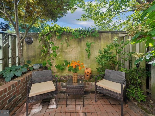 1134 Waverly Street 3, Philadelphia PA 19147