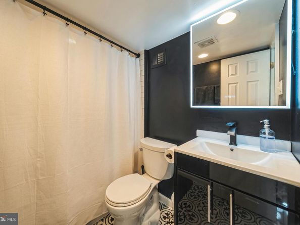 1134 Waverly Street 3, Philadelphia PA 19147