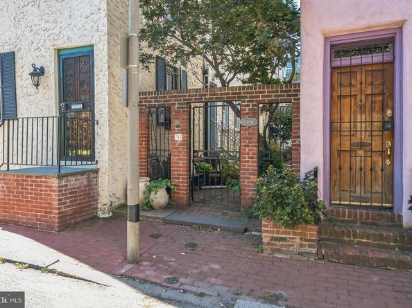 1134 Waverly Street 3, Philadelphia PA 19147