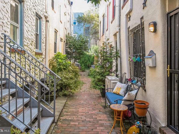 1134 Waverly Street 3, Philadelphia PA 19147