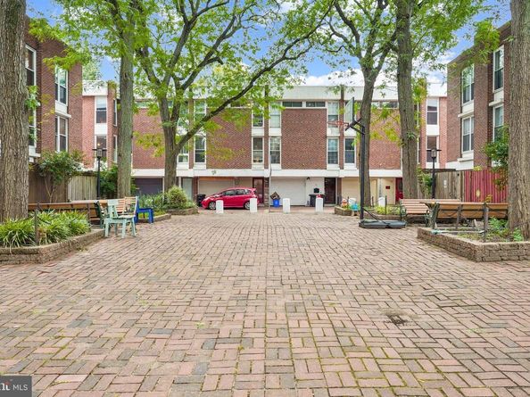 18 University Mews, Philadelphia PA 19104