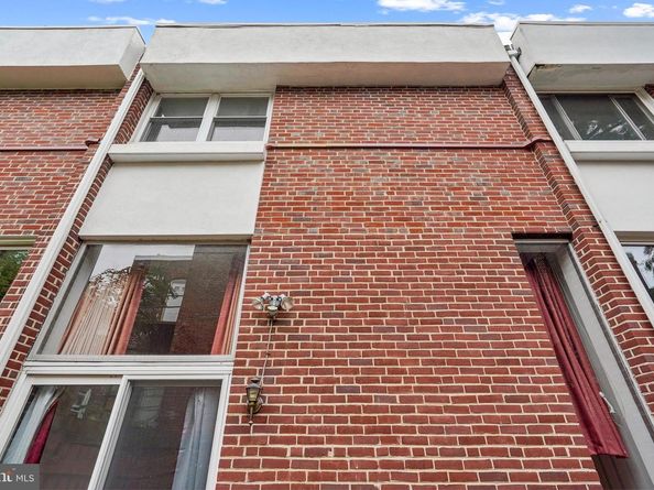 18 University Mews, Philadelphia PA 19104