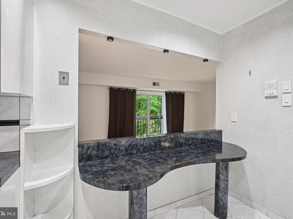 53304 Delaire Landing Road 304, Philadelphia PA 19114