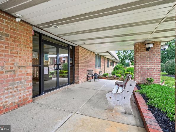 53304 Delaire Landing Road 304, Philadelphia PA 19114