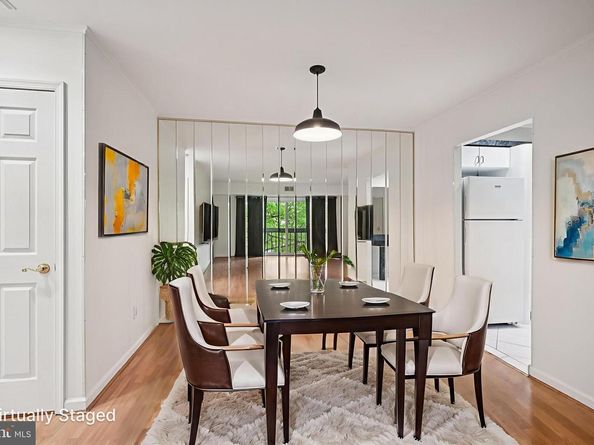 53304 Delaire Landing Road 304, Philadelphia PA 19114